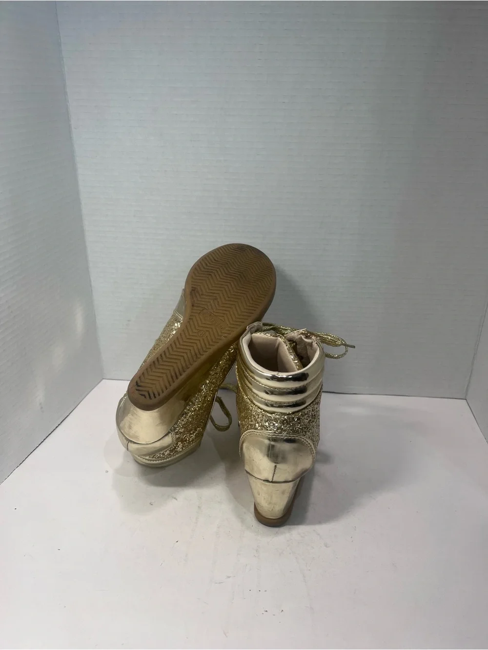 Women’s Gold Glitter Wedge Sneakers